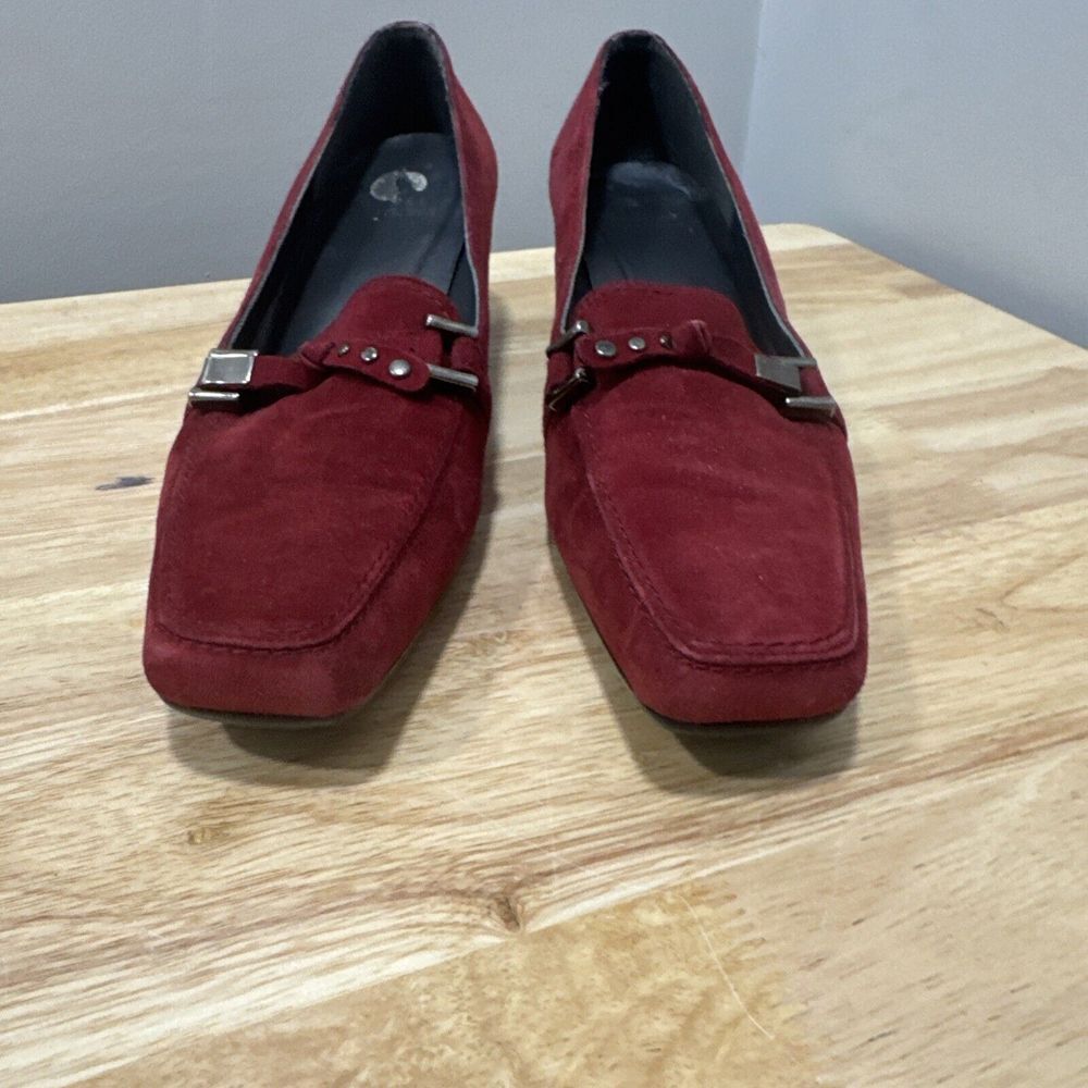 Stuart Weitzman Red Suede Loafer Pumps Square Toe Kitten Heel Womens 8.5 Narrow